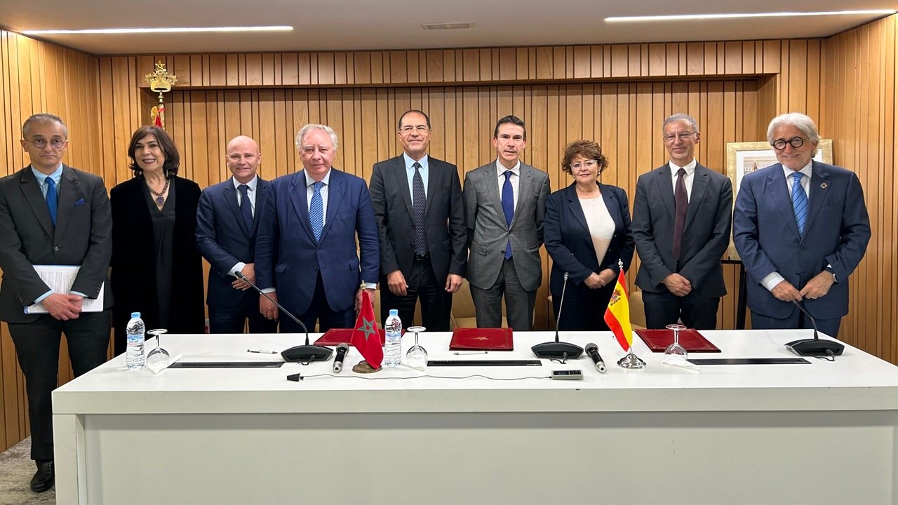 Signature de l’Accord de Coopération Groupe CDG, CDG, au Conseil Economique Maroc-Espagne, CEMAES
